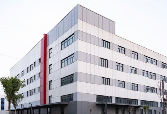 Uzun Yaşam Süresi Sert Çerçeve Özelleştirilebilir Boyut ve Layout Çelik Yapı Depo İnşaatı