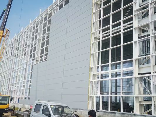 Hafif Prefab Çelik Yapı Depo İnşaat Çözümü Özel Boyutlu